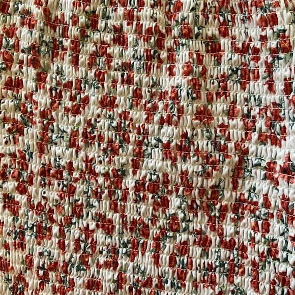 Radiantly Red - Picture 3 of 5